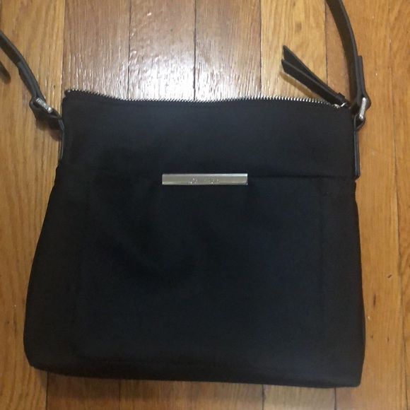 **DONATED** NWOT Calvin Klein Shoulder/Crossbody Bag - Picture 2 of 6